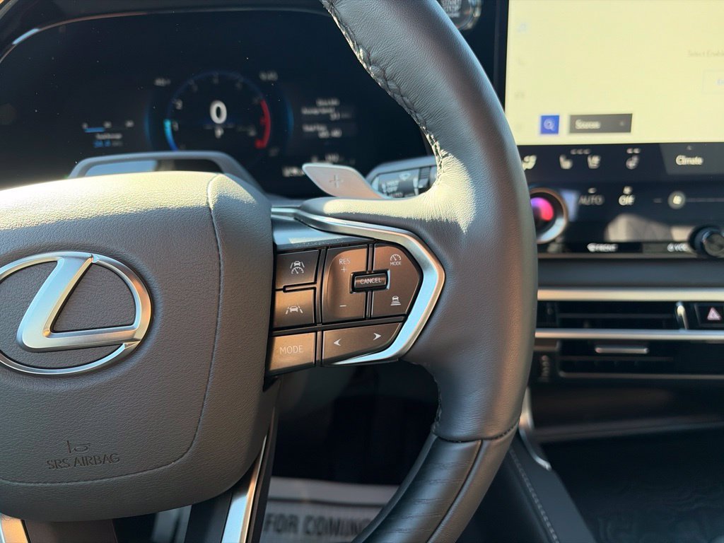 Used 2026 Lexus RX 350 Premium w/ Convenience Package FWD image 26