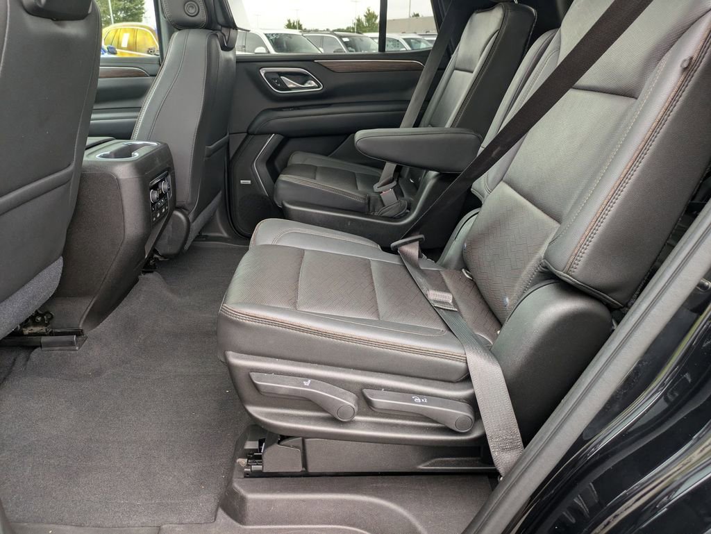 Used 2021 Chevrolet Tahoe High Country w/ Premium Package AWD/4WD image 23