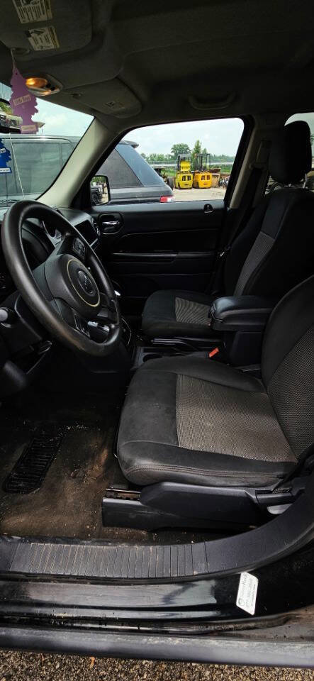 Used 2014 Jeep Patriot Sport w/ Power Value Group image 11