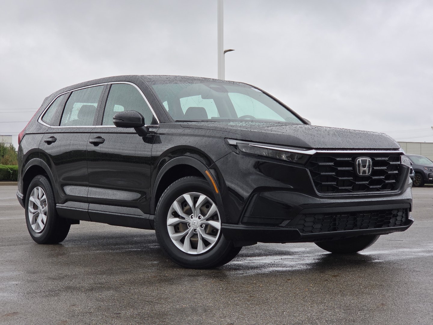 Used 2024 Honda CR-V LX image 2