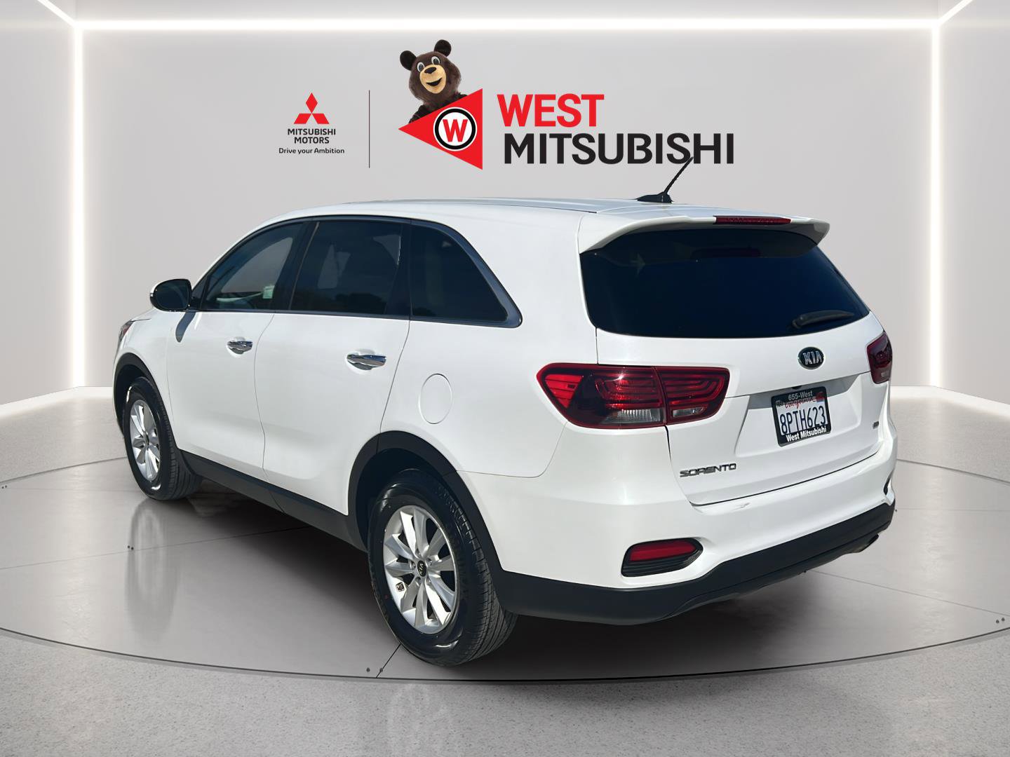 Used 2020 Kia Sorento LX FWD image 4