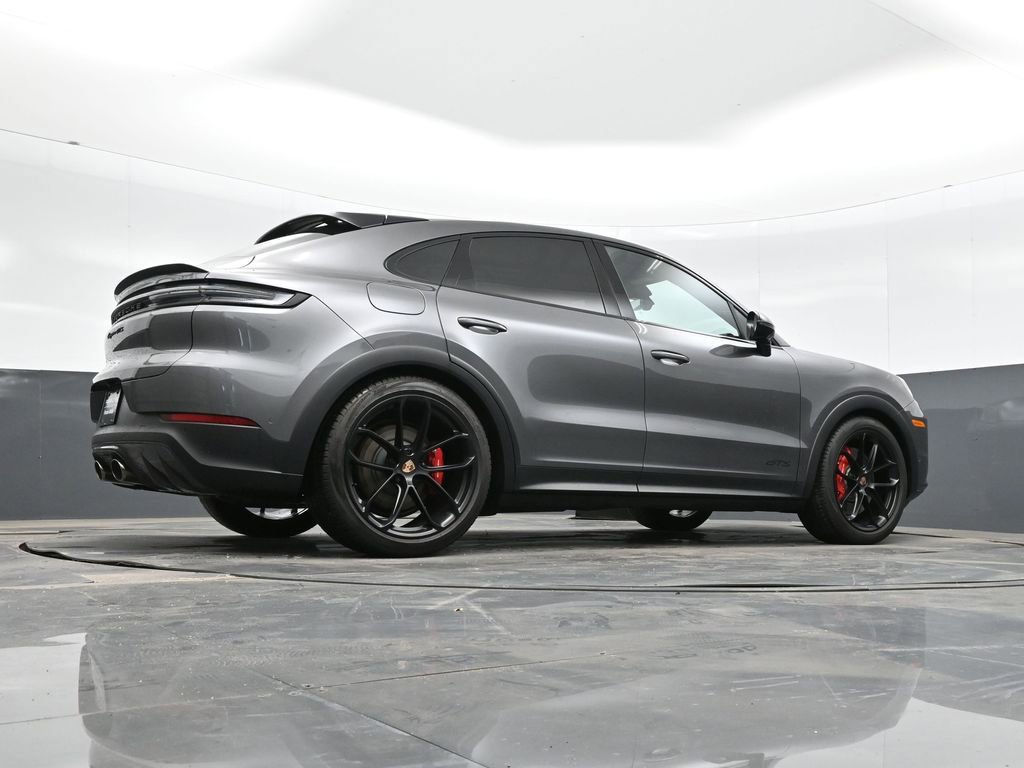 Certified 2025 Porsche Cayenne GTS image 38