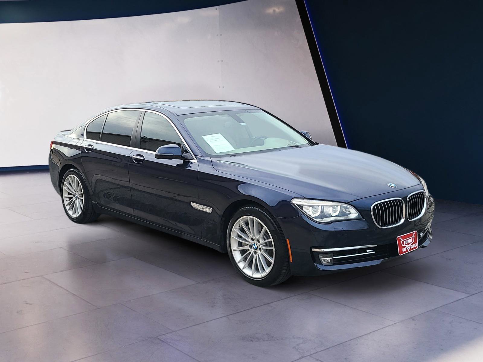 Used 2015 BMW 750i RWD image 7