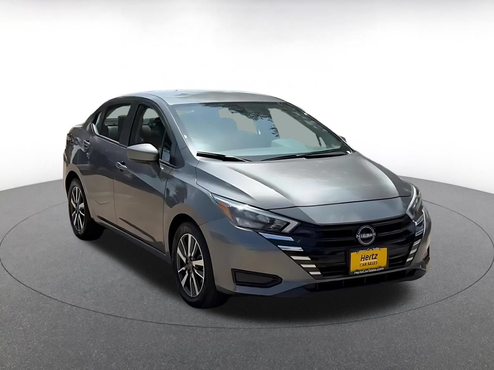 Used 2025 Nissan Versa SV FWD image 3