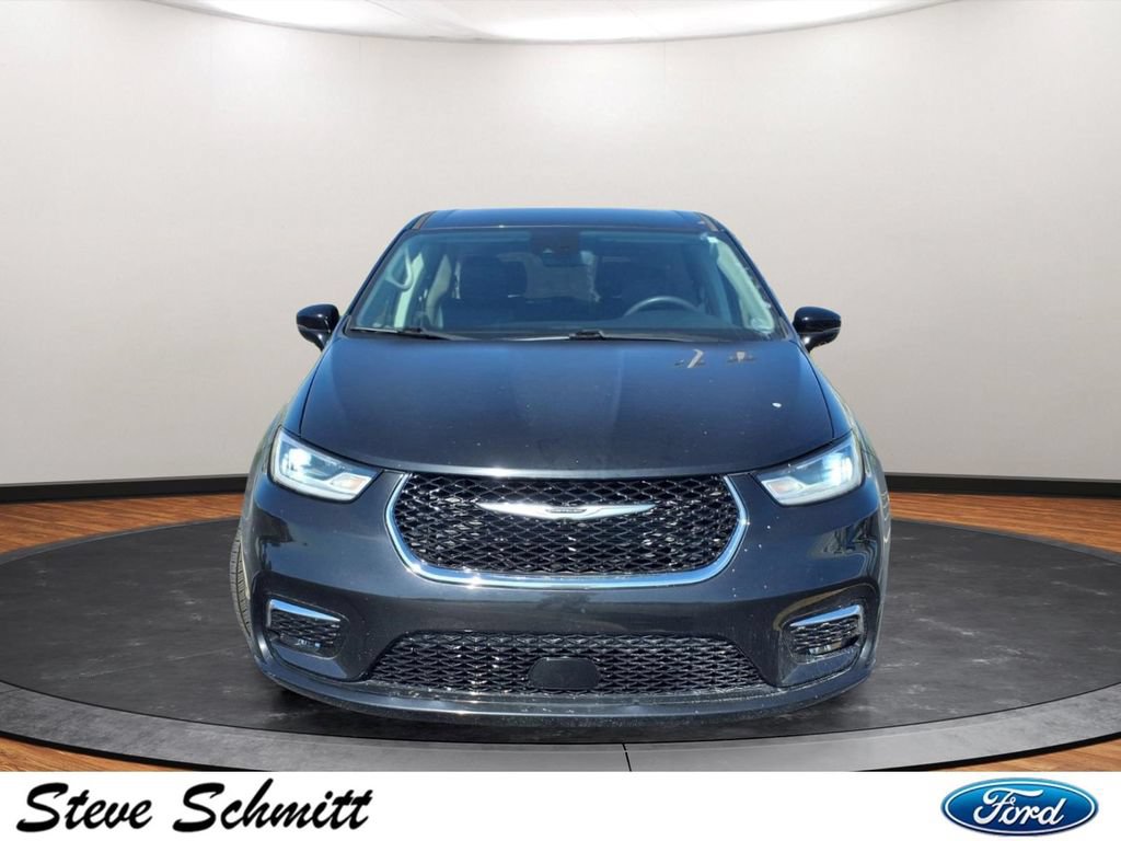 Used 2024 Chrysler Pacifica Touring-L FWD image 27