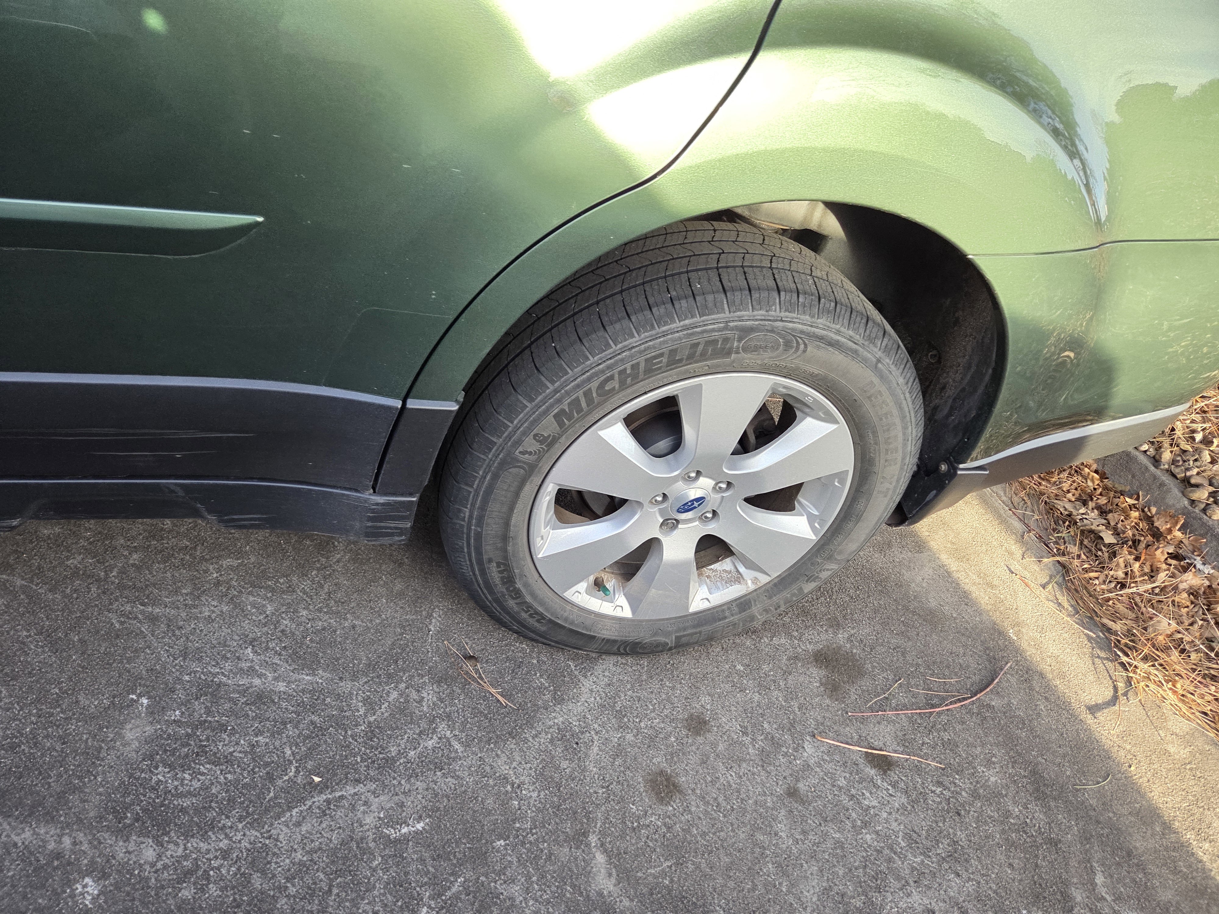 Used 2012 Subaru Outback 2.5i Limited w/ Moonroof Pkg image 10