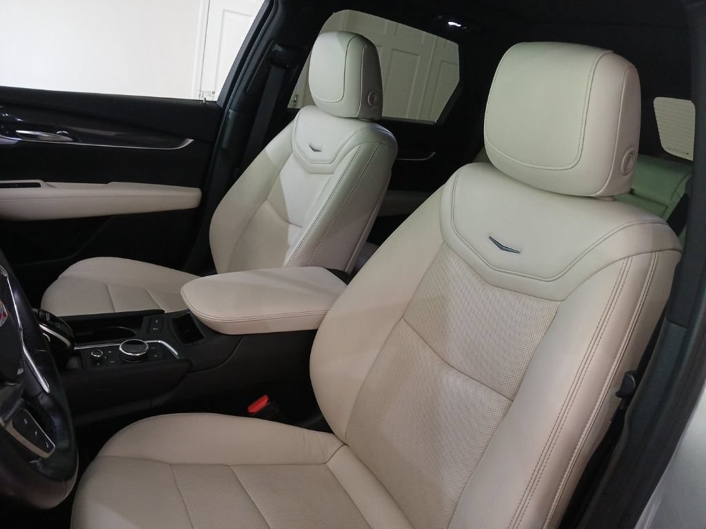 Used 2020 Cadillac XT5 Sportv AWD/4WD image 16
