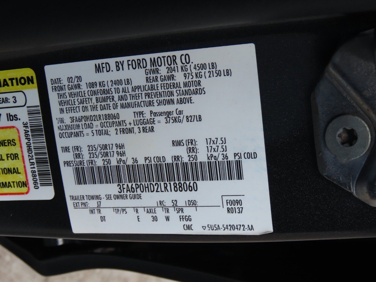 Used 2020 Ford Fusion SE image 32
