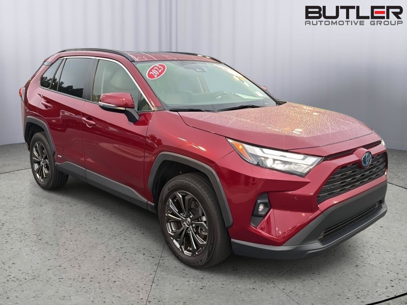 Certified 2023 Toyota RAV4 XLE Premium AWD/4WD image 8