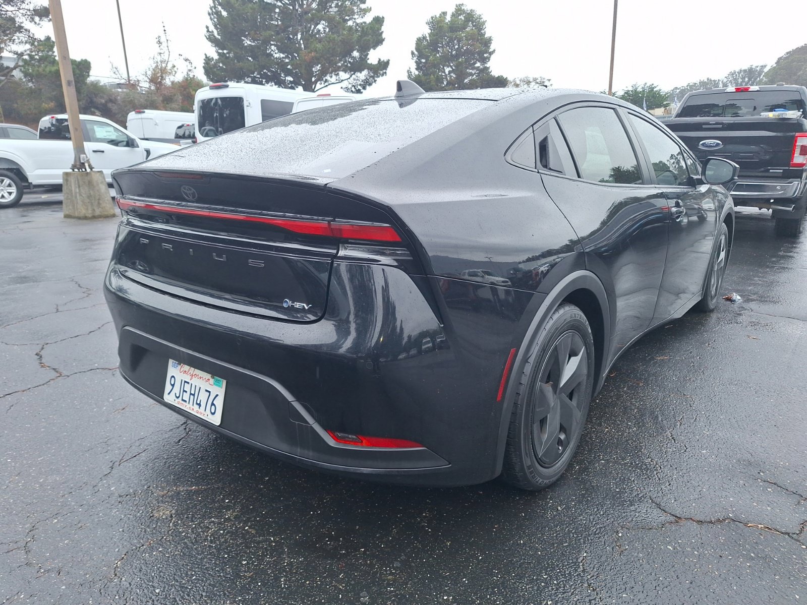 Used 2023 Toyota Prius LE FWD image 8
