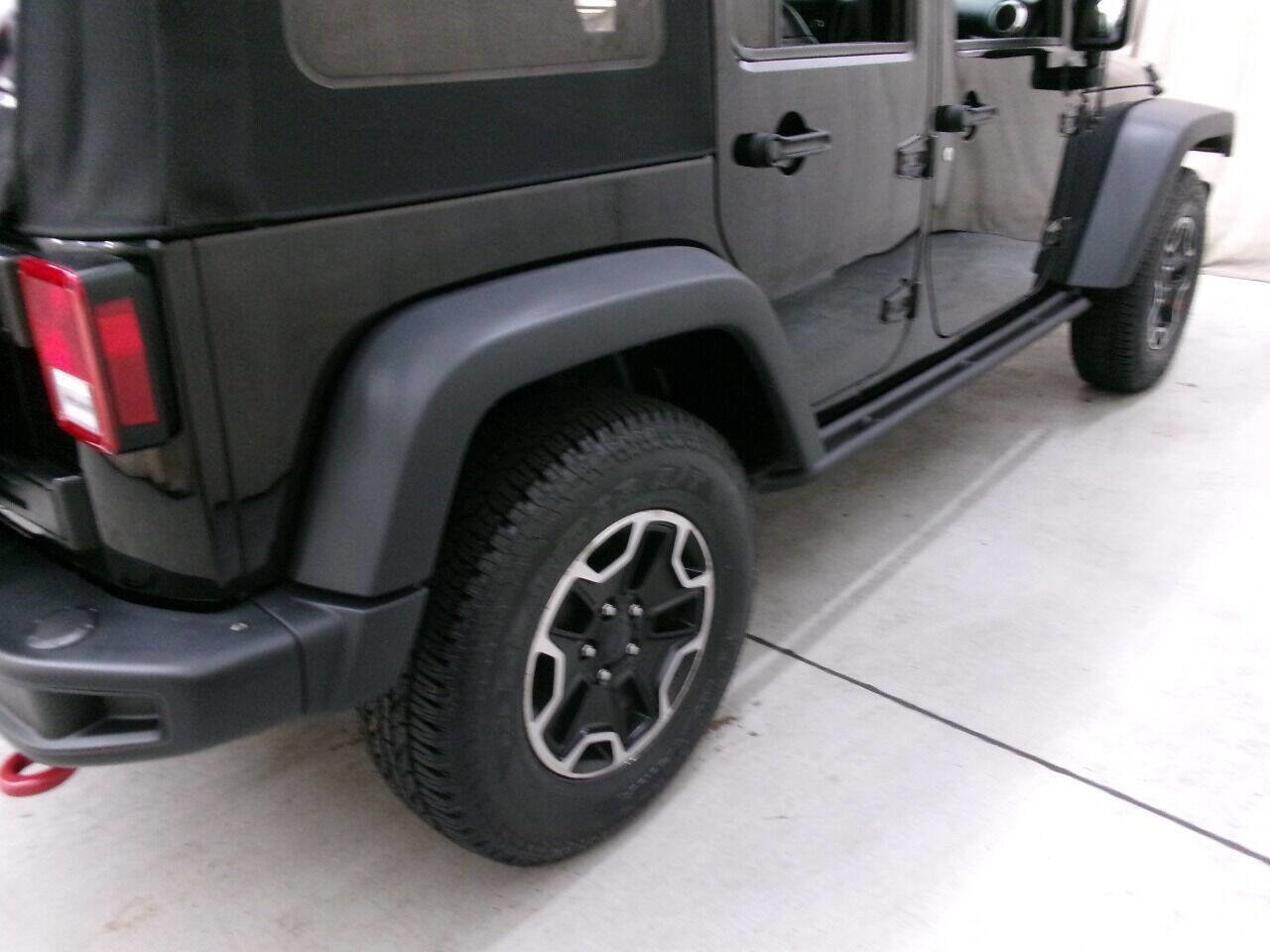 Used 2016 Jeep Wrangler Unlimited Rubicon image 9