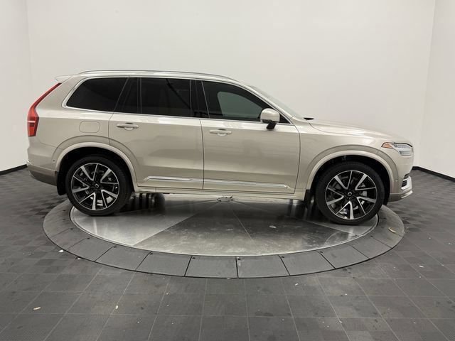 Certified 2023 Volvo XC90 B6 Plus image 8