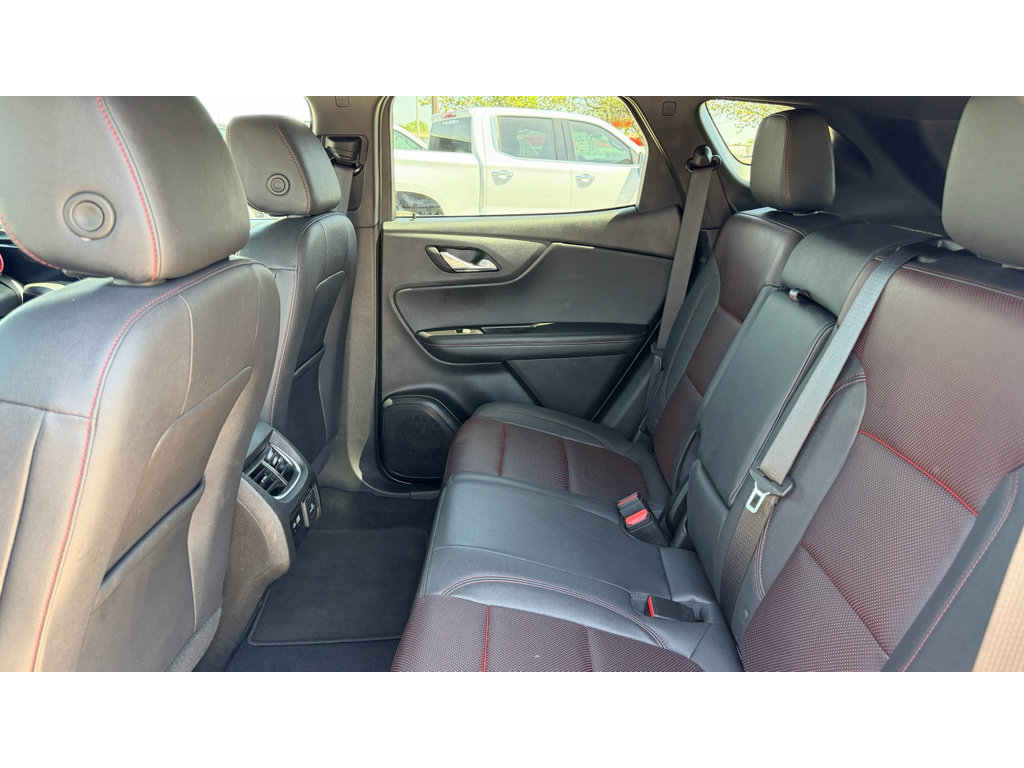 Certified 2025 Chevrolet Blazer RS FWD image 19