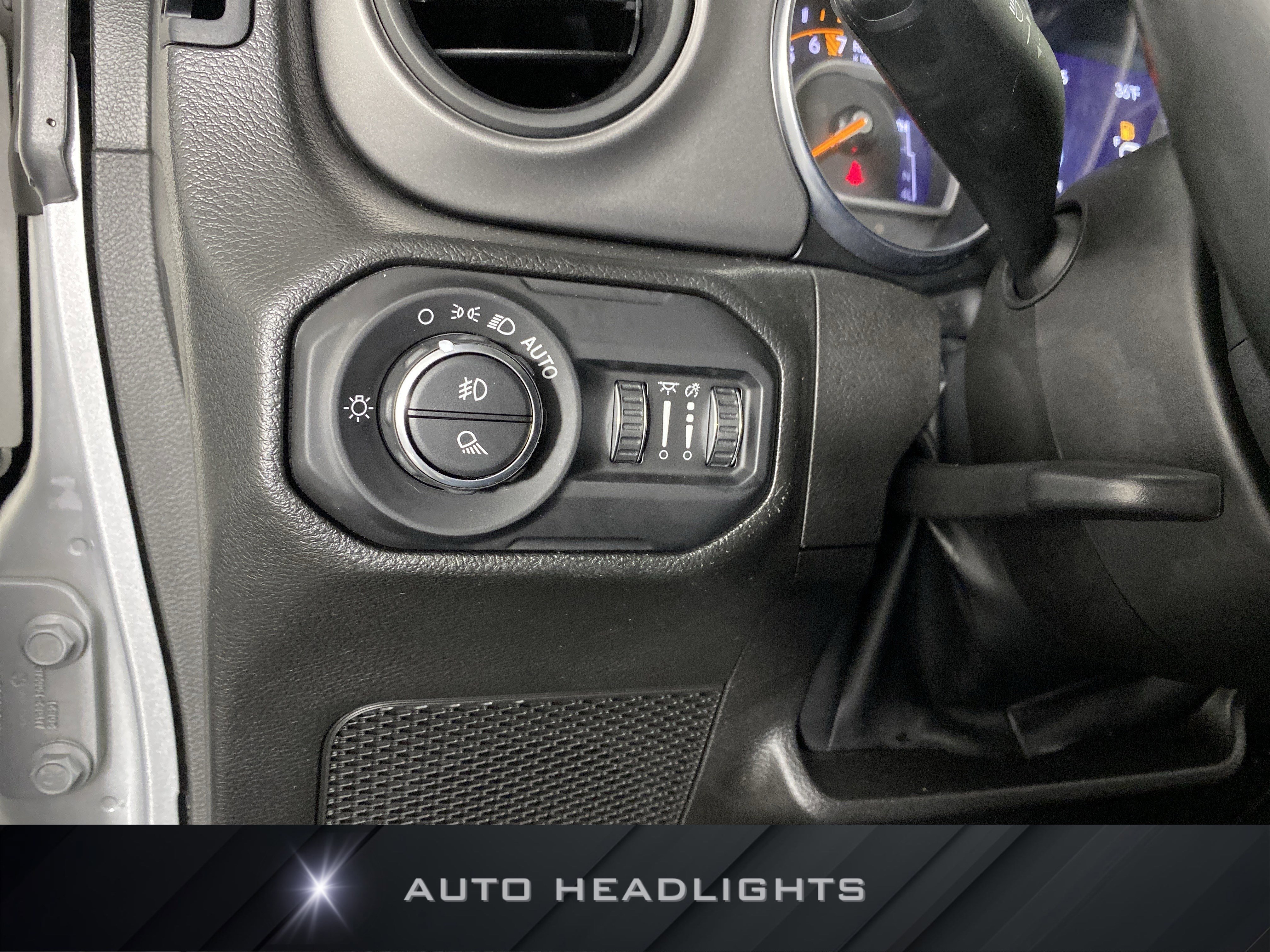 Used 2022 Jeep Gladiator Willys AWD/4WD image 24