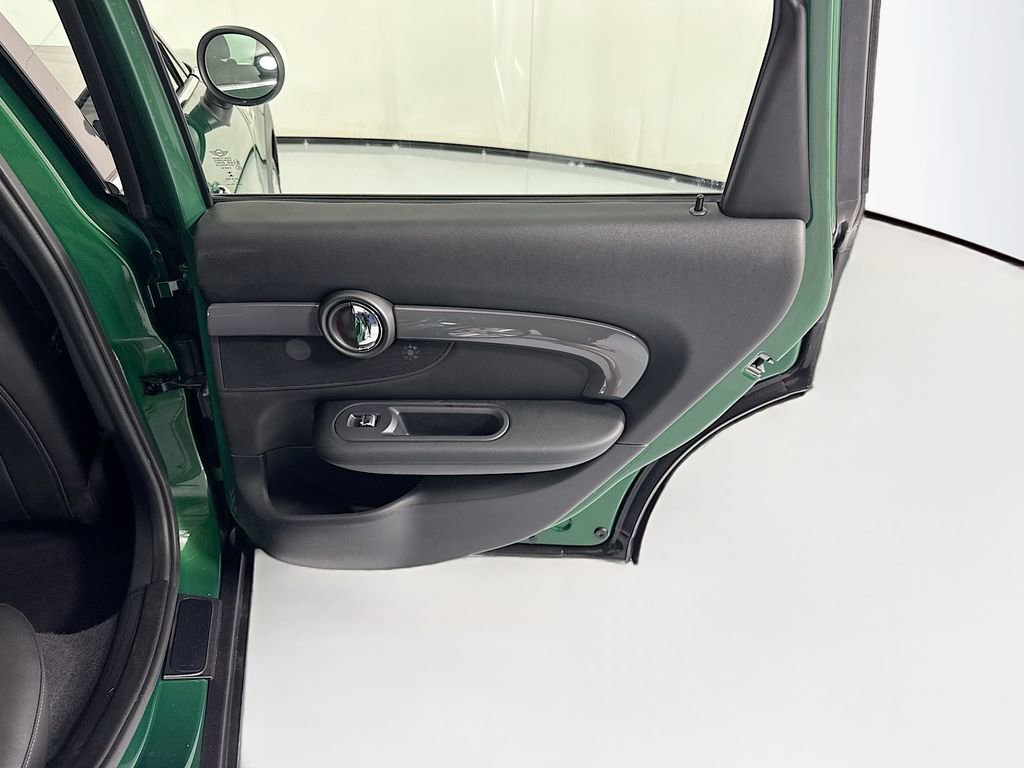 Used 2020 MINI Cooper Clubman S w/ Storage Package image 27