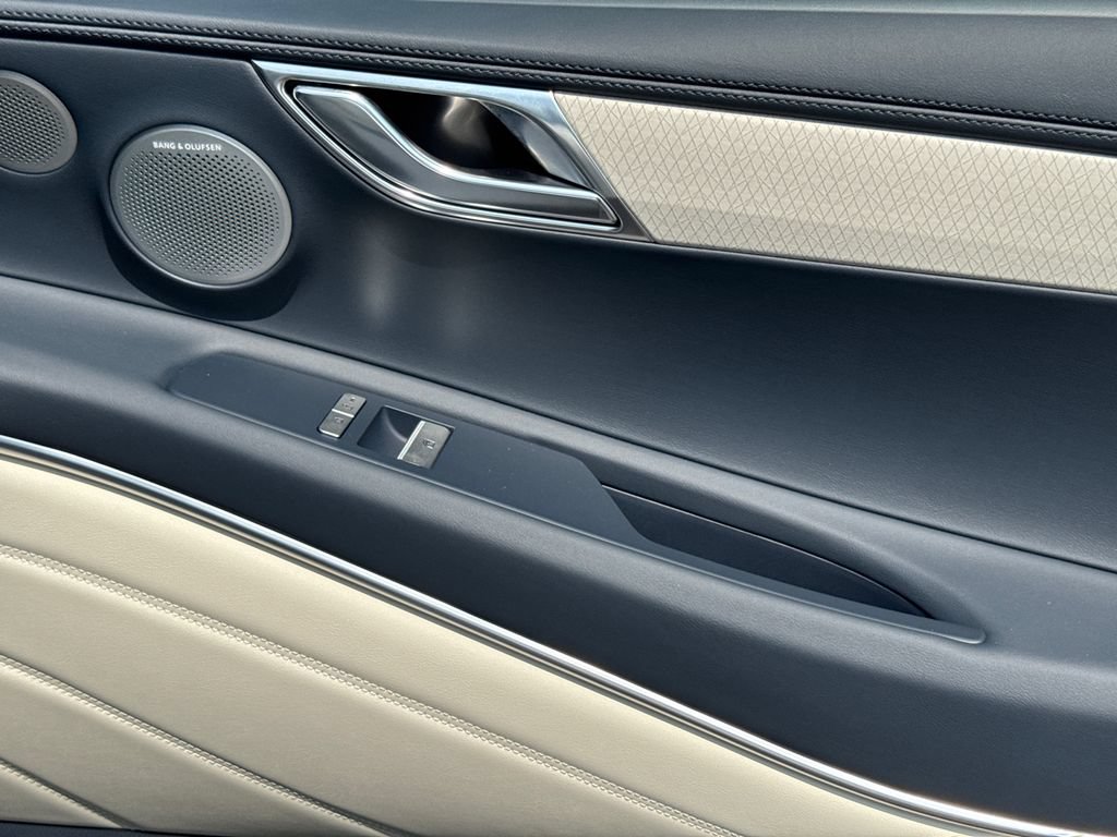 New 2026 Genesis GV80 3.5T Prestige AWD/4WD image 16