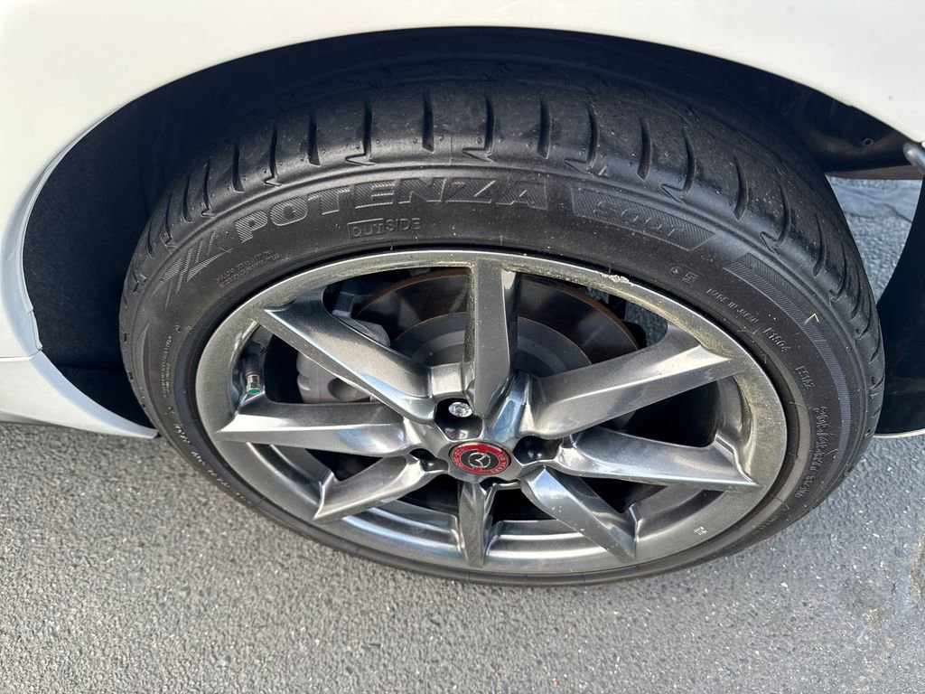 Used 2020 MAZDA MX-5 Miata RF 100th Anniversary image 22