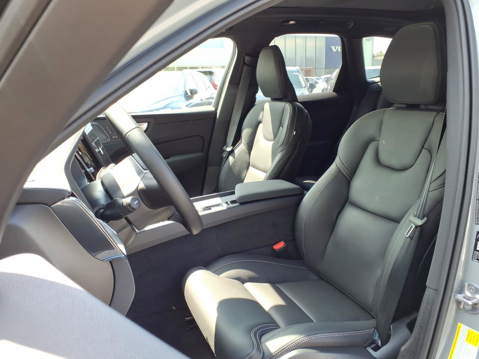 New 2026 Volvo XC60 T8 Ultra w/ Climate Package AWD/4WD image 6