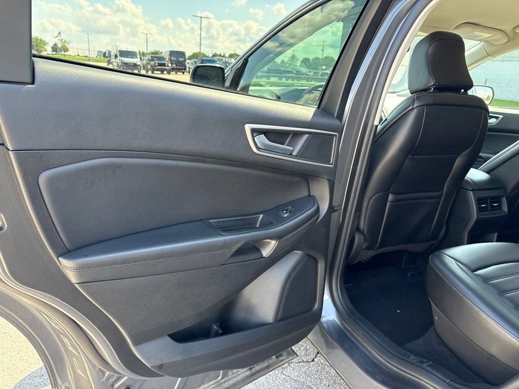 Used 2024 Ford Edge SEL AWD/4WD image 18