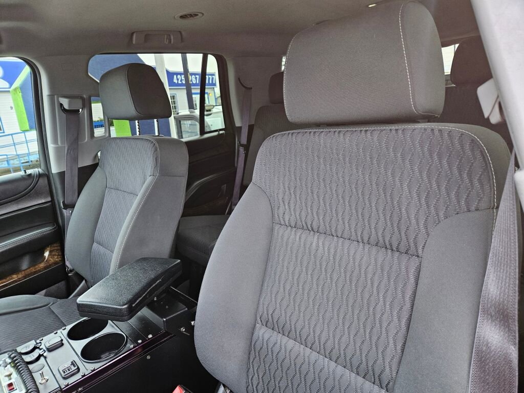 Used 2015 Chevrolet Tahoe 4WD image 11