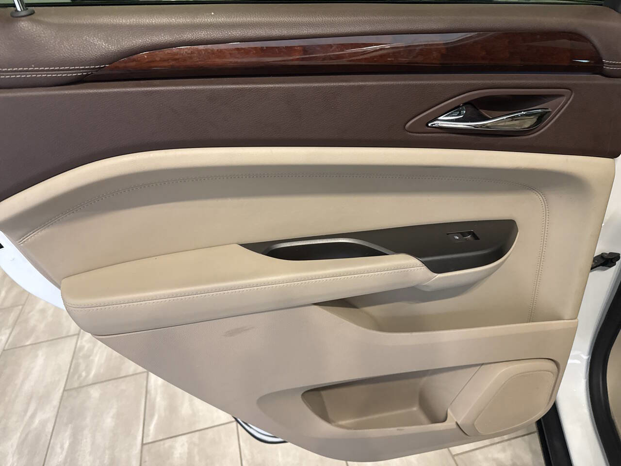 Used 2012 Cadillac SRX Performance image 30