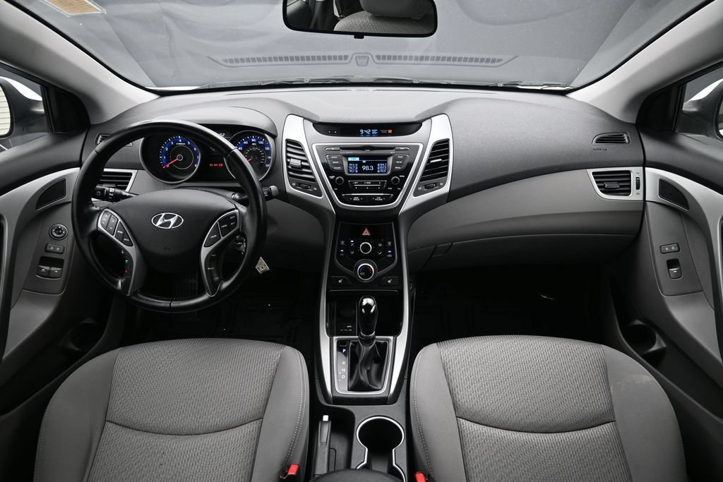 Used 2014 Hyundai Elantra FWD image 11
