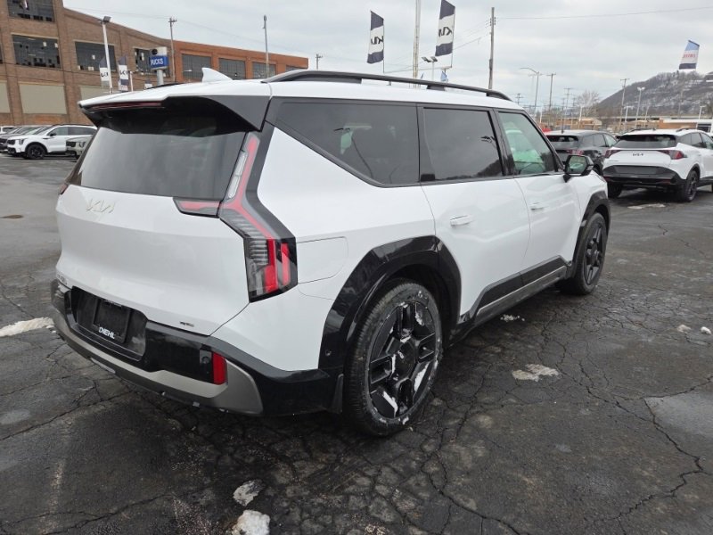 New 2026 Kia EV9 GT-Line image 7