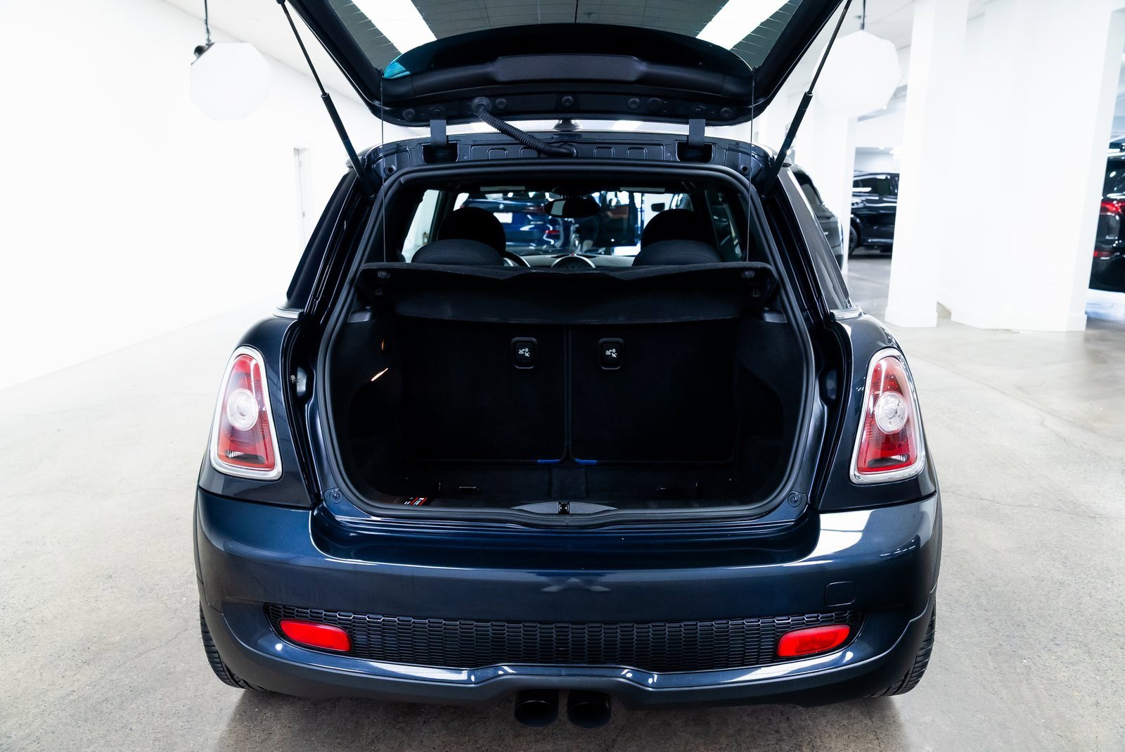 Used 2009 MINI Cooper John Cooper Works image 7