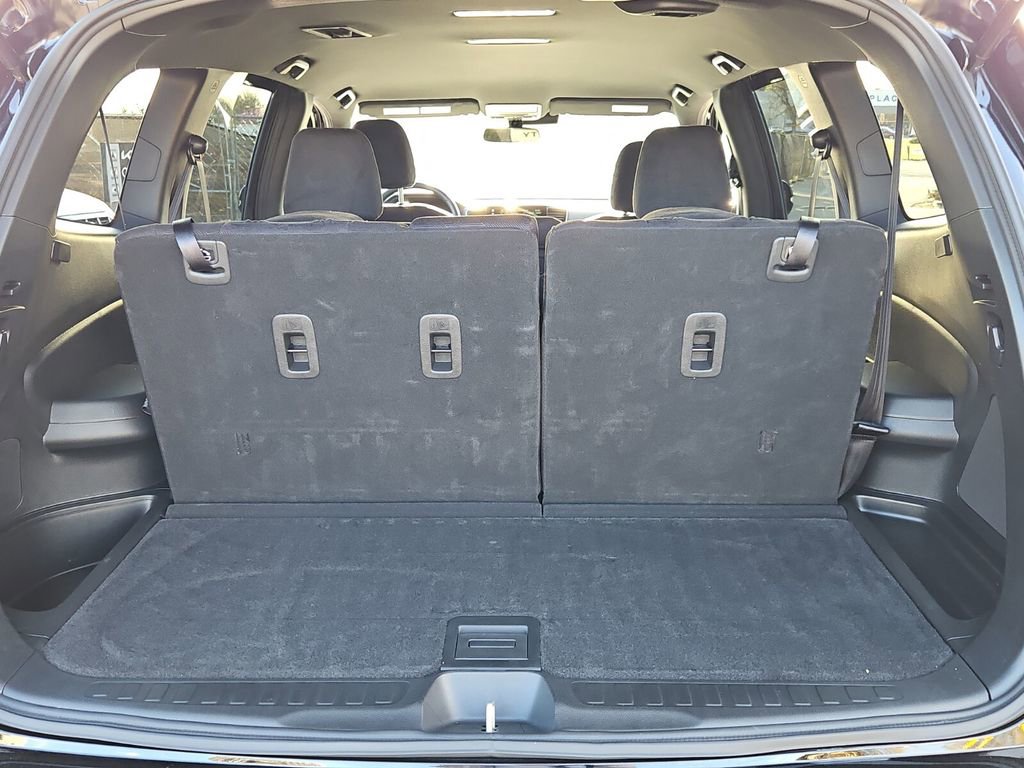 Used 2022 Honda Pilot Sport image 16