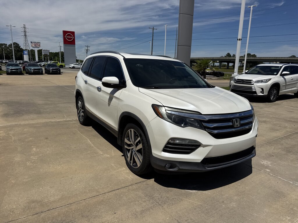 Used 2017 Honda Pilot Elite image 9