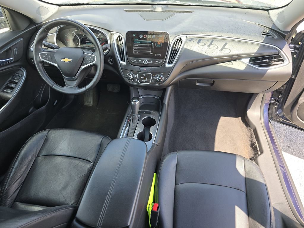 Used 2016 Chevrolet Malibu LT w/ Leather Package FWD image 20