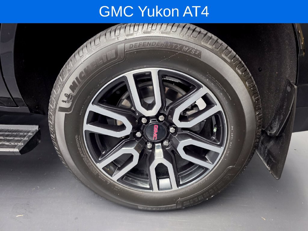 Used 2023 GMC Yukon AT4 w/ Technology Package AWD/4WD image 18