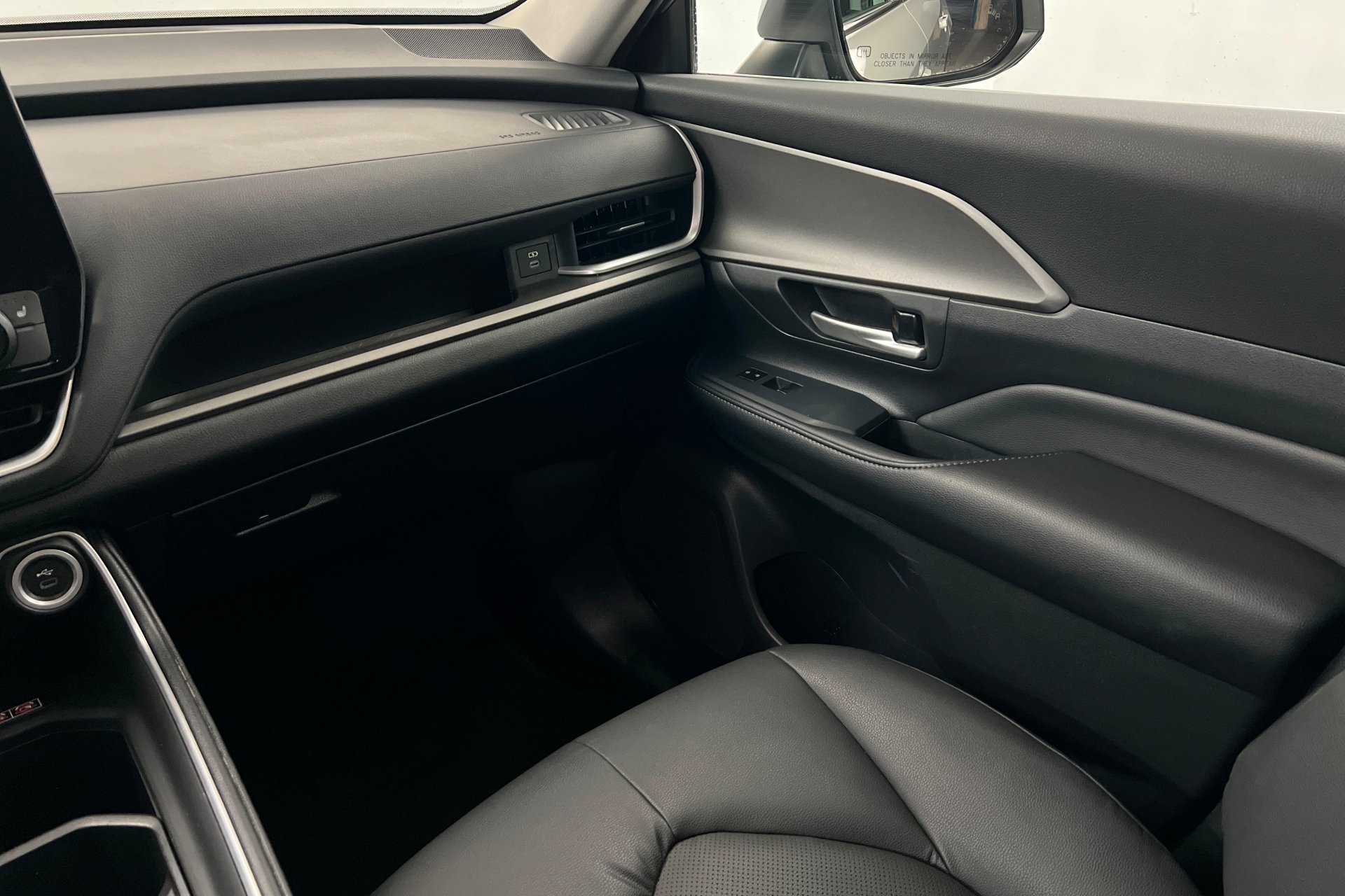 Certified 2025 Toyota Grand Highlander AWD image 11