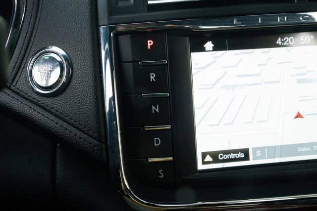 Used 2017 Lincoln Continental Select w/ Technology Package image 43