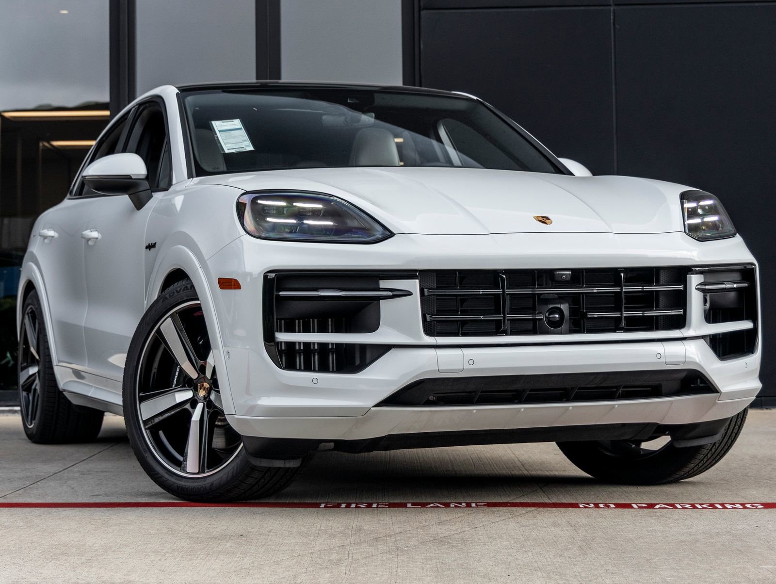 New 2025 Porsche Cayenne S AWD/4WD image 6