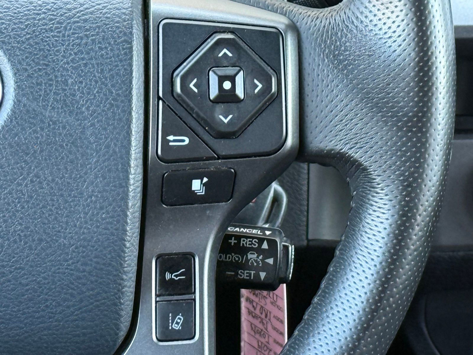 Used 2019 Toyota Tacoma TRD Sport AWD/4WD image 30