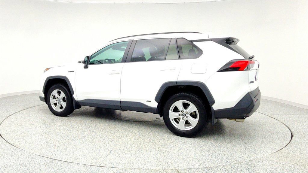 Used 2020 Toyota RAV4 XLE image 7