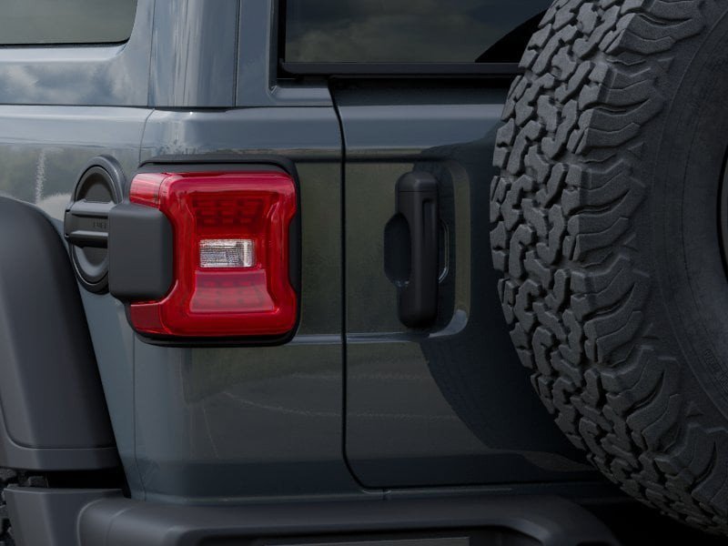 New 2025 Jeep Wrangler Rubicon w/ Xtreme 35 Tire Package AWD/4WD image 30