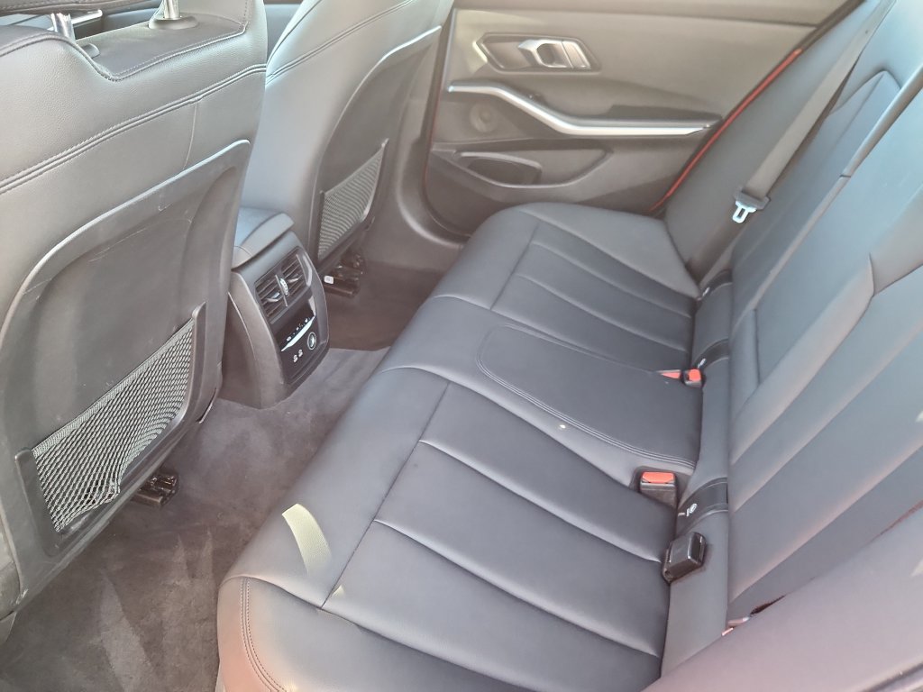 Used 2019 BMW 330i xDrive Sedan w/ Convenience Package AWD/4WD image 11