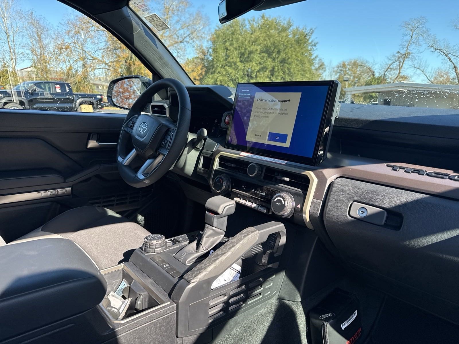 Used 2024 Toyota Tacoma TRD Off-Road image 34