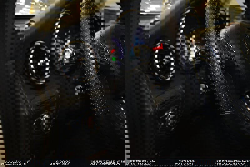 Used 2019 Mercedes-Benz GLC 300 image 24