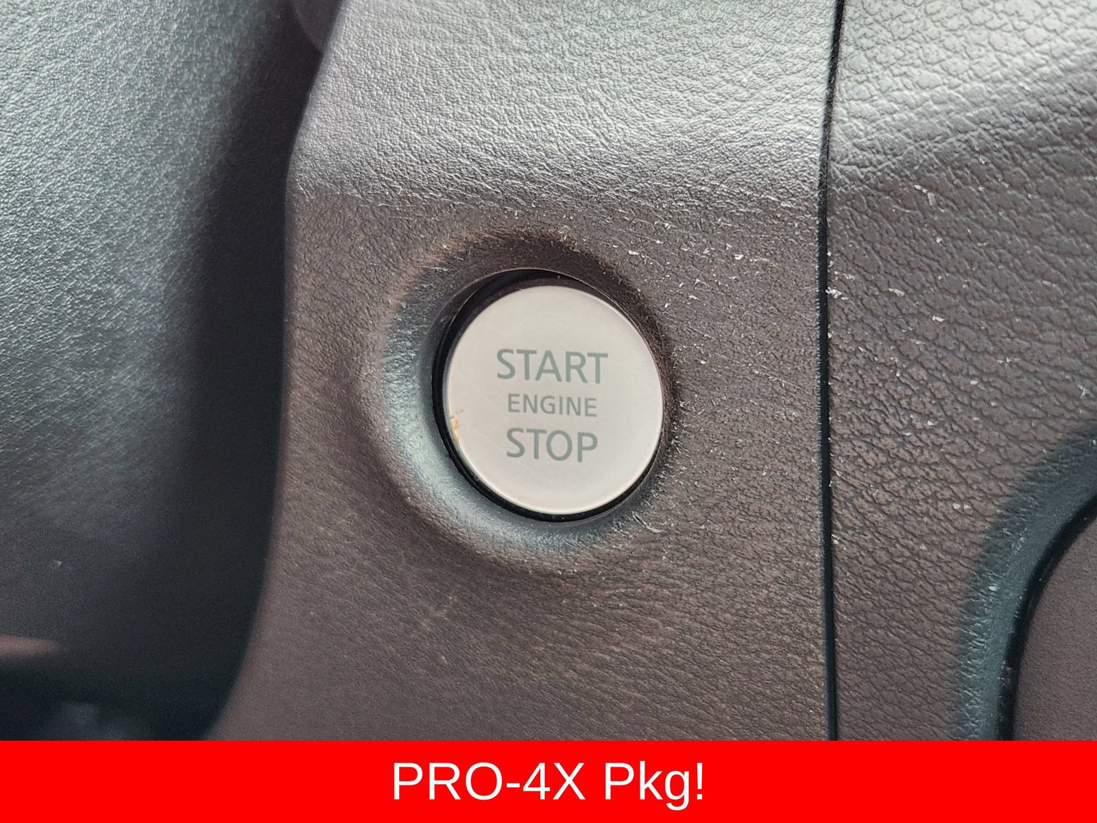 Used 2022 Nissan Frontier PRO-4X w/ Pro-4X Premium Package AWD/4WD image 29