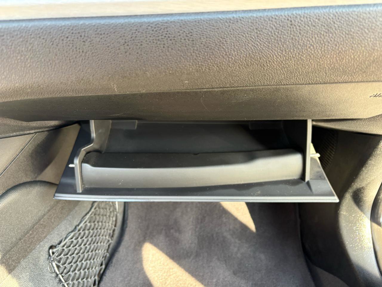 Used 2004 BMW Z4 2.5i image 40