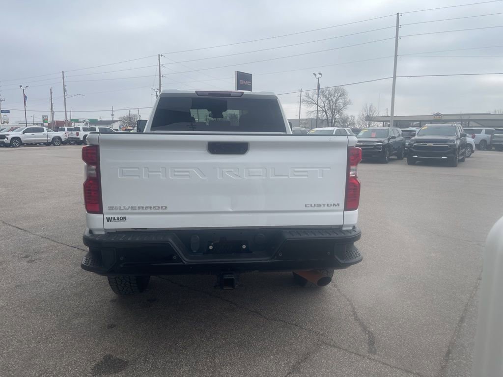 Used 2024 Chevrolet Silverado 2500 Custom w/ Custom Value Package image 6