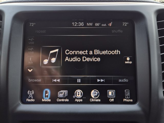 Used 2015 Jeep Cherokee Latitude w/ Comfort/Convenience Group AWD/4WD image 25
