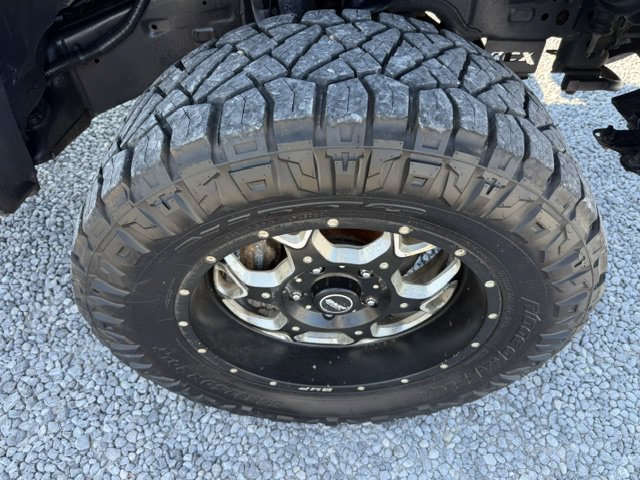 Used 2014 Toyota Tundra SR5 w/ SR5 Upgrade Package AWD/4WD image 13