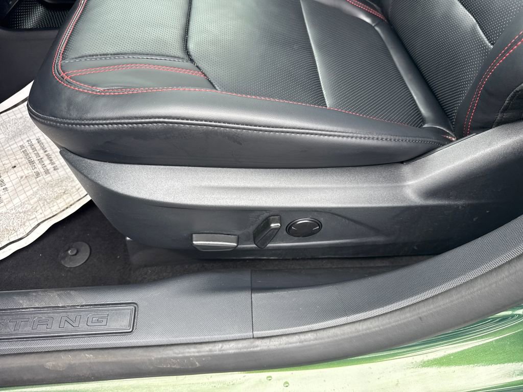 Used 2025 Ford Mustang Mach-E Premium w/ Sport Appearance Package image 32