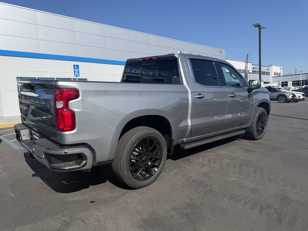 New 2026 Chevrolet Silverado 1500 LTZ w/ LTZ Premium Package image 16