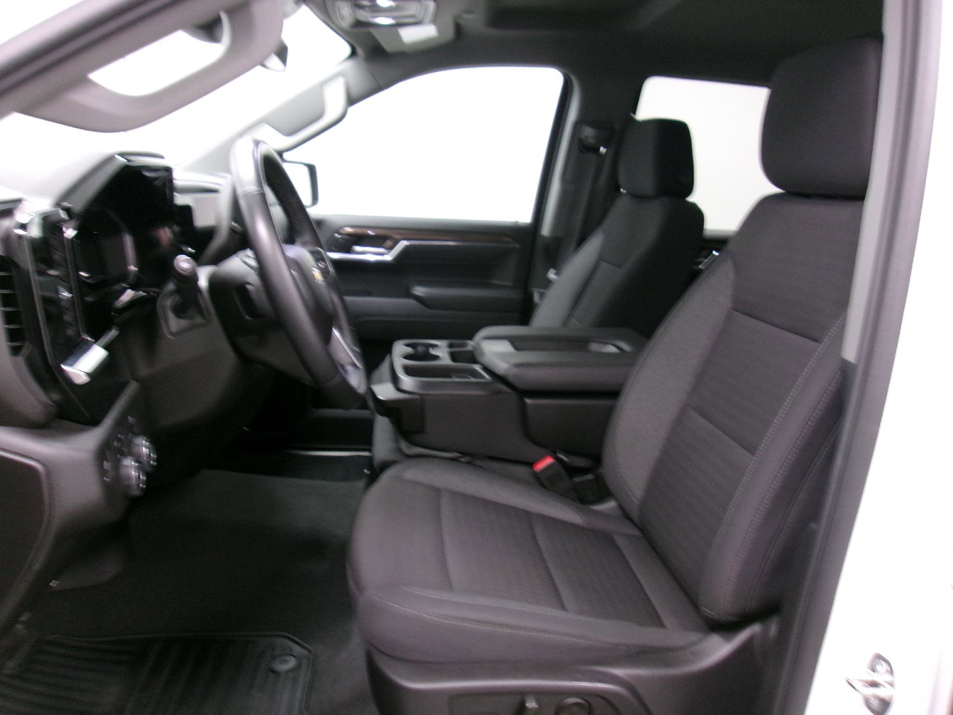 Certified 2024 Chevrolet Silverado 1500 LT w/ Z71 Off-Road Package image 8