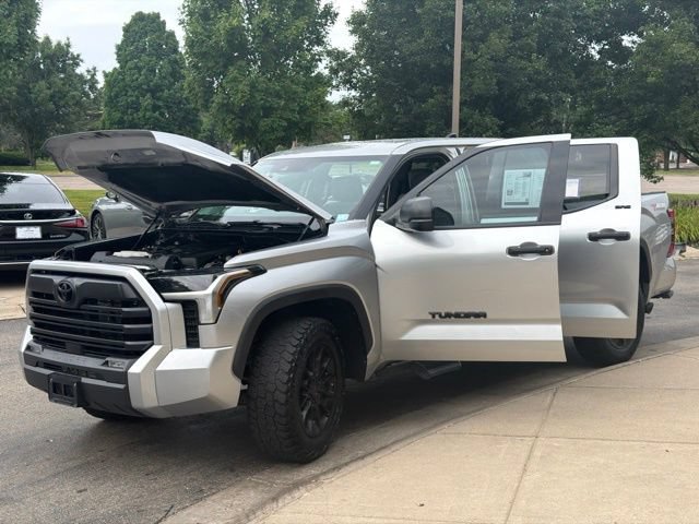 Used 2023 Toyota Tundra SR5 AWD/4WD image 10